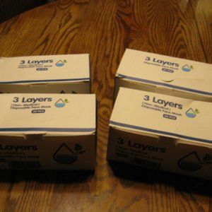 4 pc (200 pc total 3Layers Disposable Facial Cover
